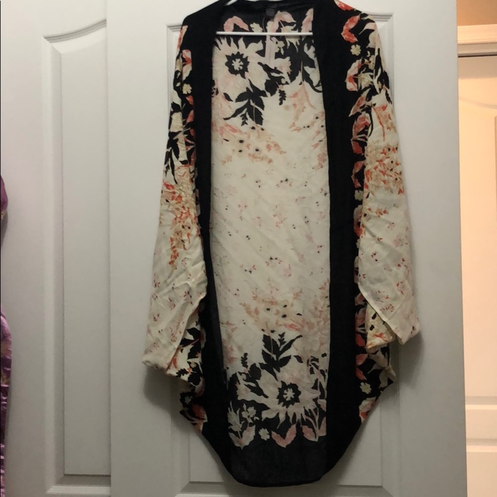 Anthropologie - 100% Viscose Kimono, Size ALL